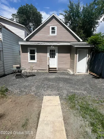 $149,900 | 61 Hudson Street, Troy, NY 12180