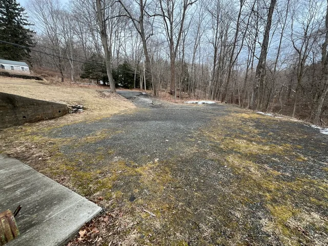 $314,900 | 439 Washington Road, Woodbury, CT 06798