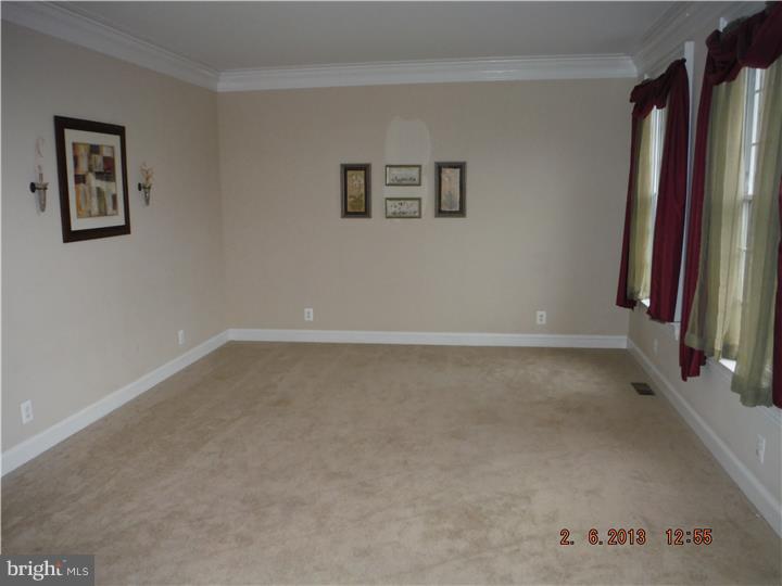 185 Fairway Road Ambler, PA 19002 - Photo 15 of 25 Living Room