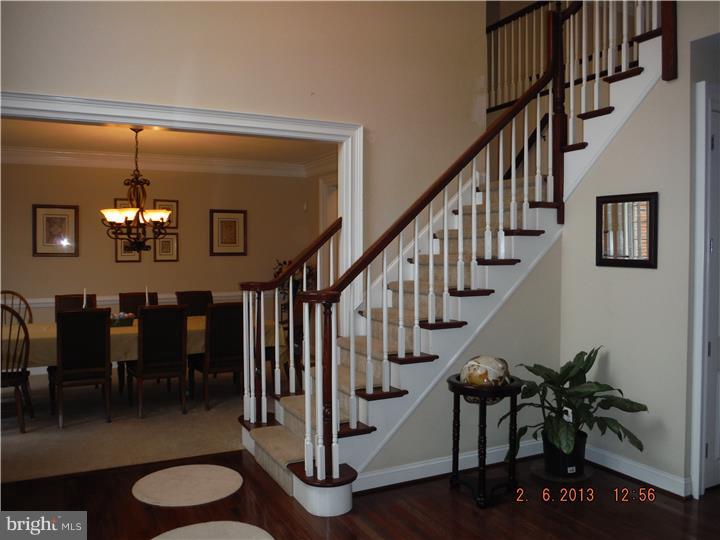 185 Fairway Road Ambler, PA 19002 - Photo 4 of 25 Foyer