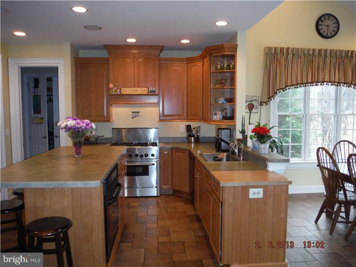 185 Fairway Road Ambler, PA 19002 - Photo 10 of 25 Kitchen