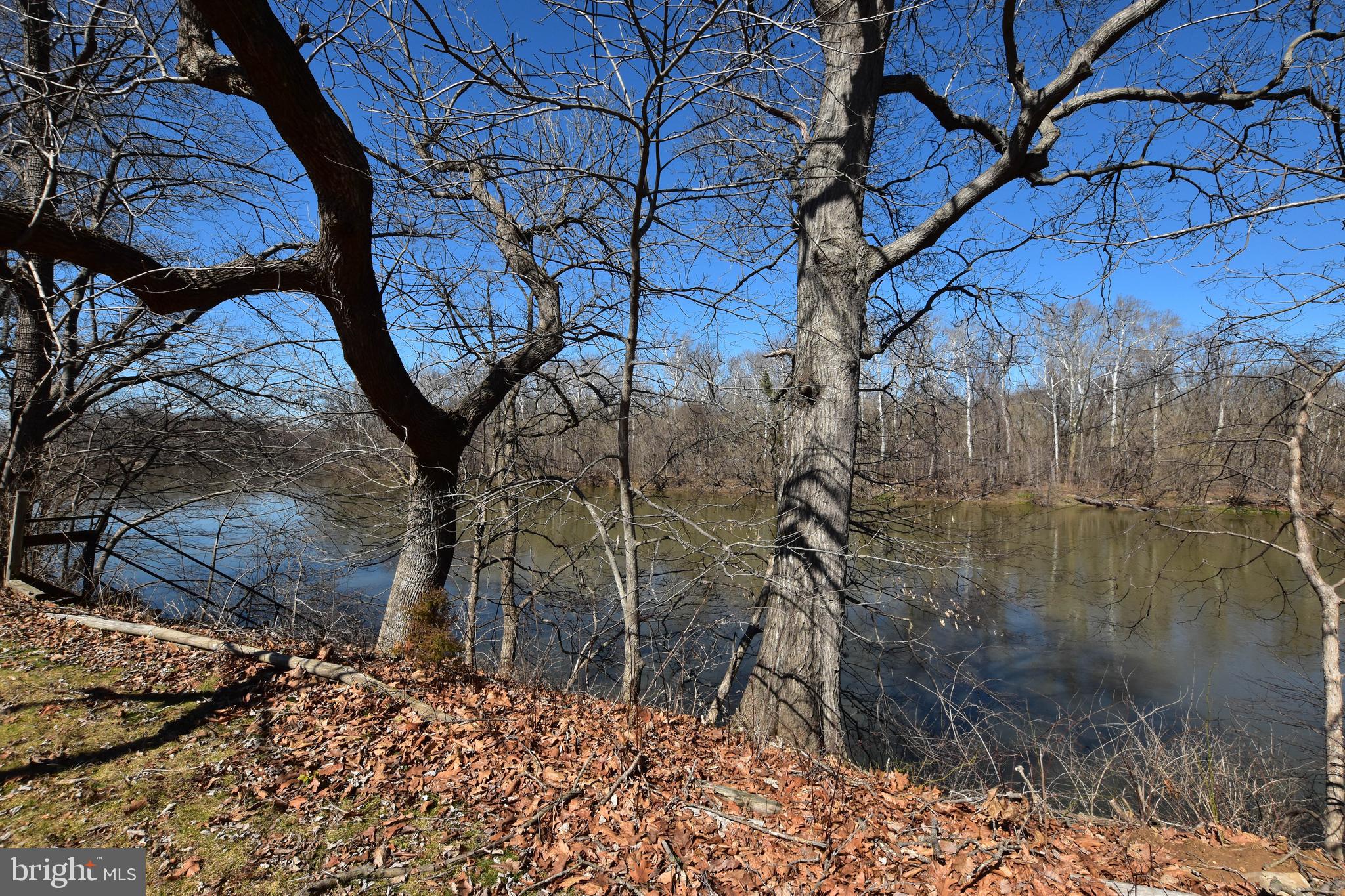 19141 Youngs Cliff Road Sterling, VA 20165 - Photo 1 of 40 River View