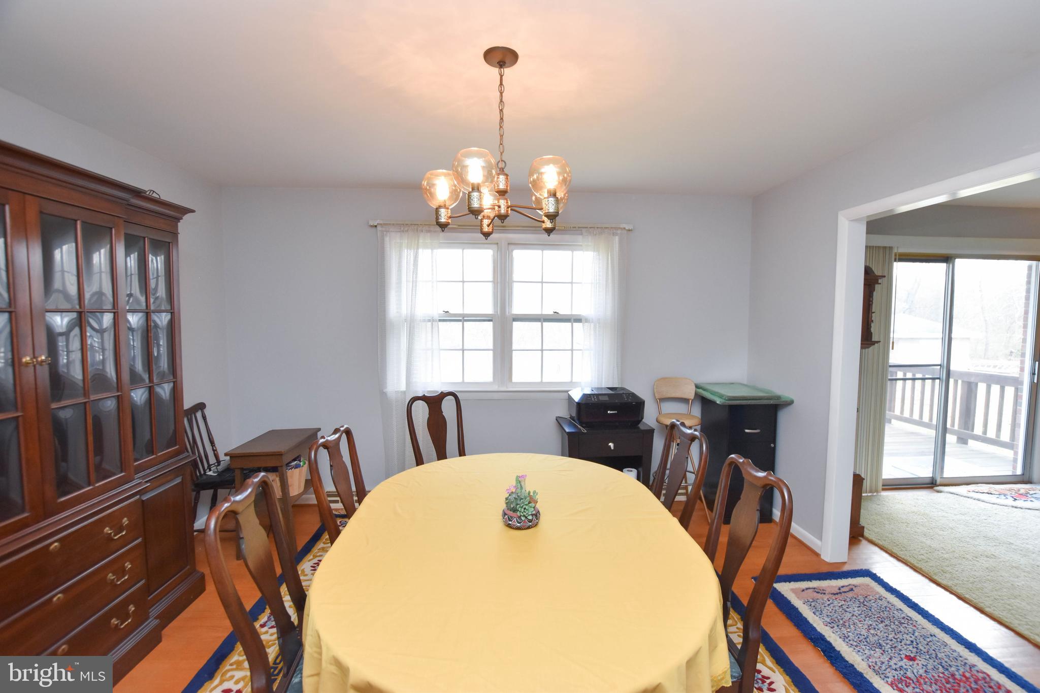 19141 Youngs Cliff Road Sterling, VA 20165 - Photo 13 of 40 Dining Room