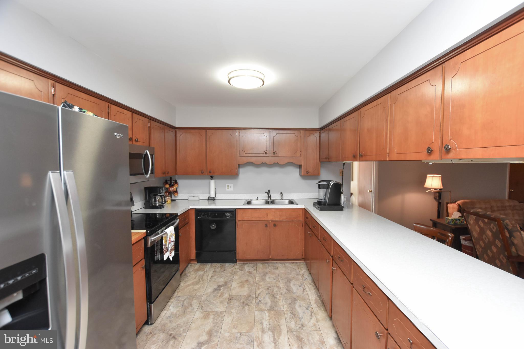 19141 Youngs Cliff Road Sterling, VA 20165 - Photo 18 of 40 Kitchen