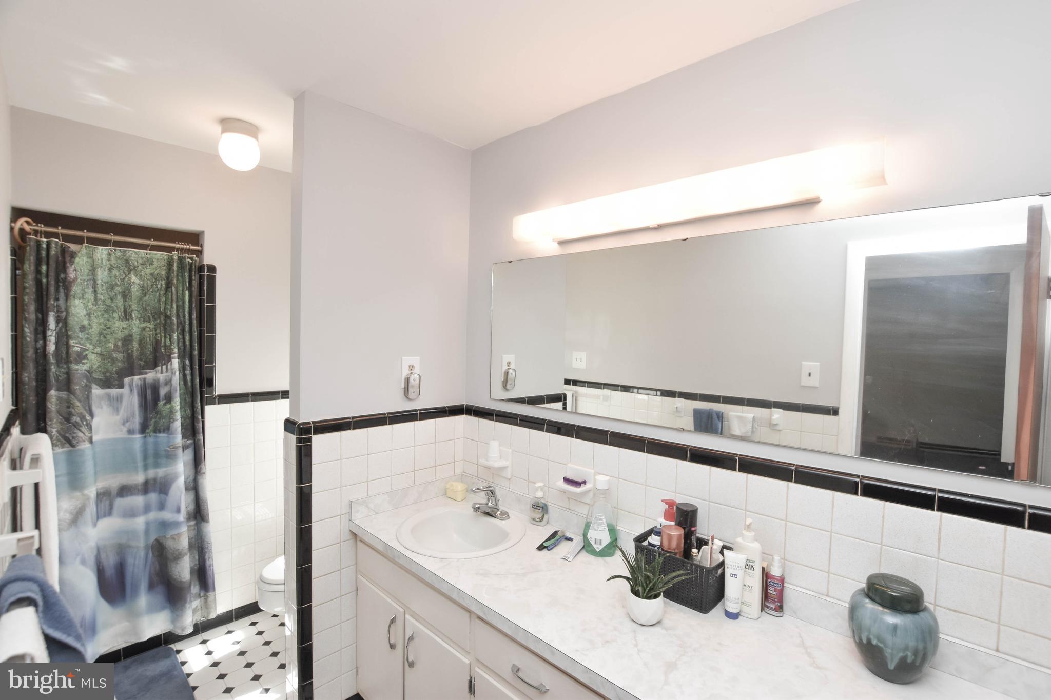 19141 Youngs Cliff Road Sterling, VA 20165 - Photo 25 of 40