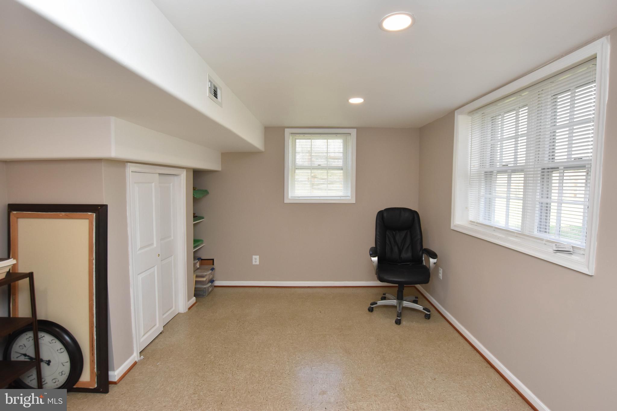 19141 Youngs Cliff Road Sterling, VA 20165 - Photo 31 of 40 First Basement Bedroom