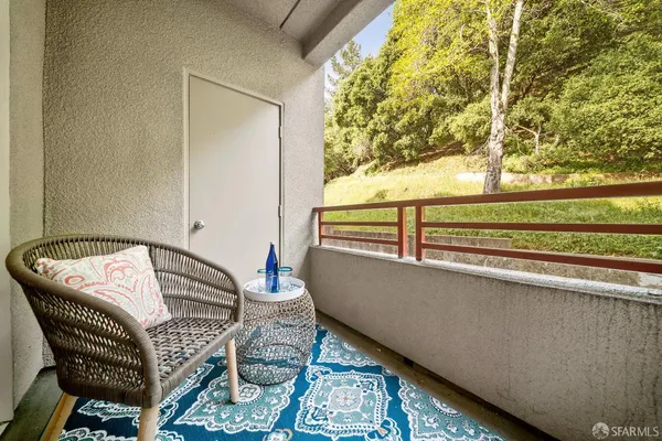 $349,000 | 320 Caldecott Lane, Unit 116, Oakland, CA 94618