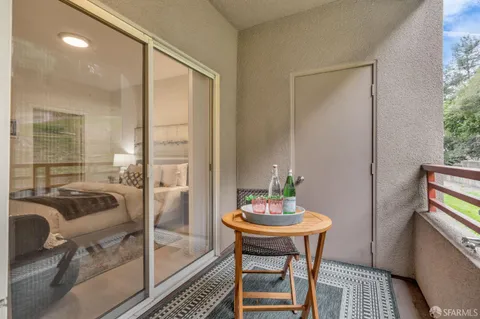 $349,000 | 320 Caldecott Lane, Unit 116, Oakland, CA 94618