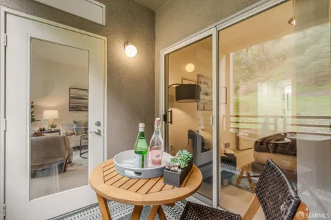 $349,000 | 320 Caldecott Lane, Unit 116, Oakland, CA 94618