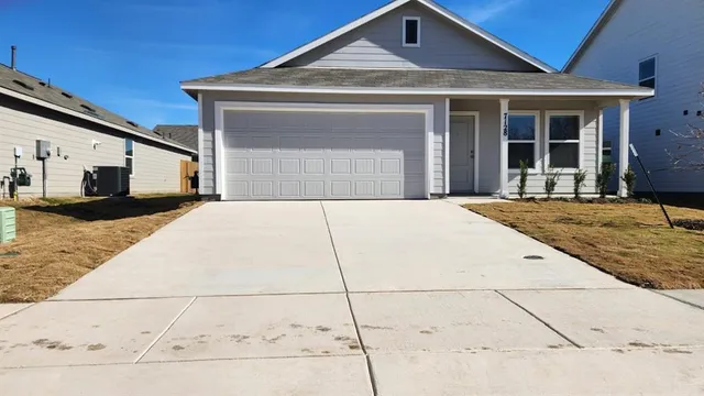 $2,045 | 7128 Waterford Crk Court, Fort Worth, TX 76179