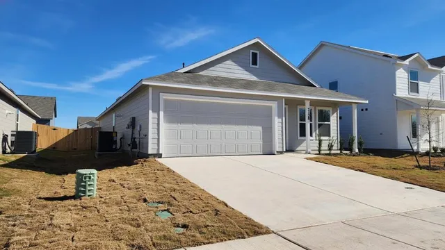 $2,045 | 7128 Waterford Crk Court, Fort Worth, TX 76179