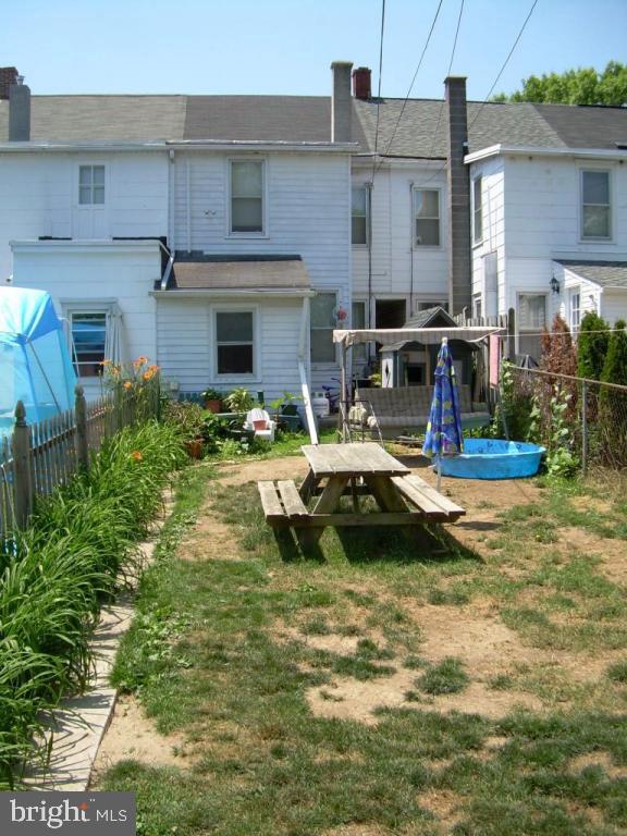135 East New Street Lititz, PA 17543 - Photo 2 of 4 Gallery Image 2