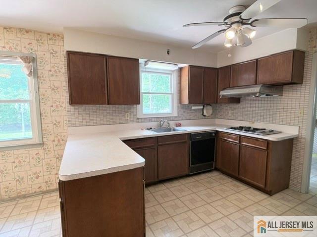 13 Greenwich Road Edison, NJ 08820 - Photo 7 of 23