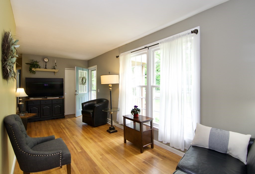 96 Root Road Westfield, MA 01085 - Photo 6 of 41 Gallery Image 6