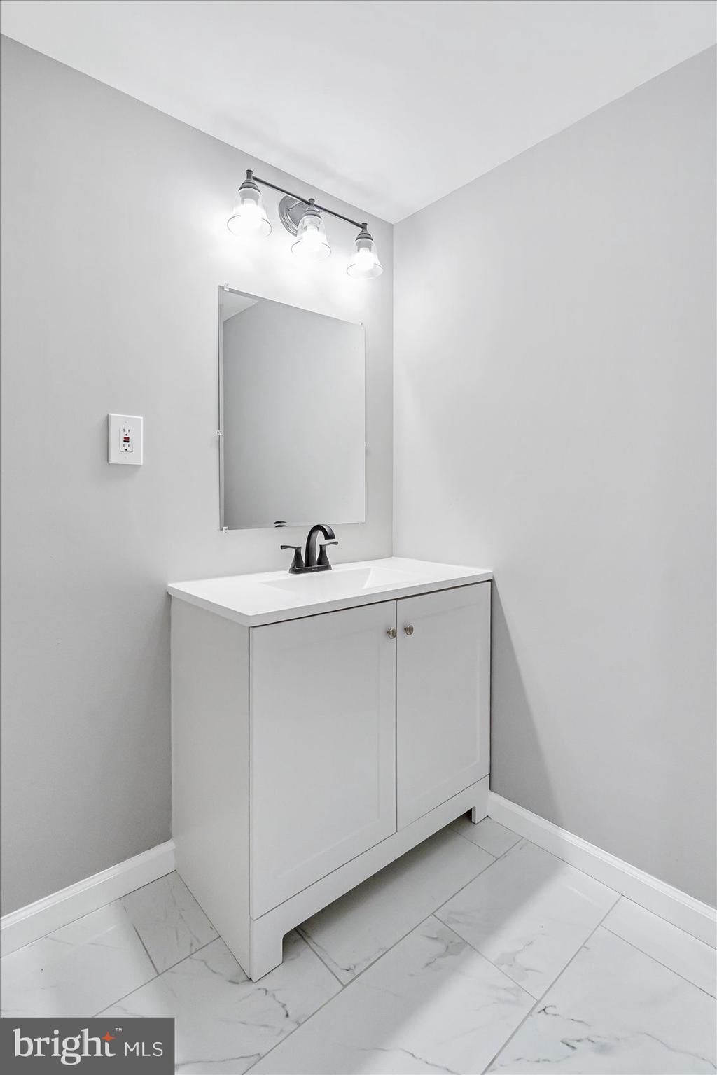 457 Oakton Road Odenton, MD 21113 - Photo 33 of 43 Gallery Image 33