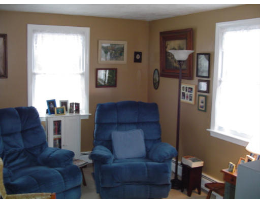 15 Daniels Road Rowley, MA 01969 - Photo 5 of 9 Gallery Image 5