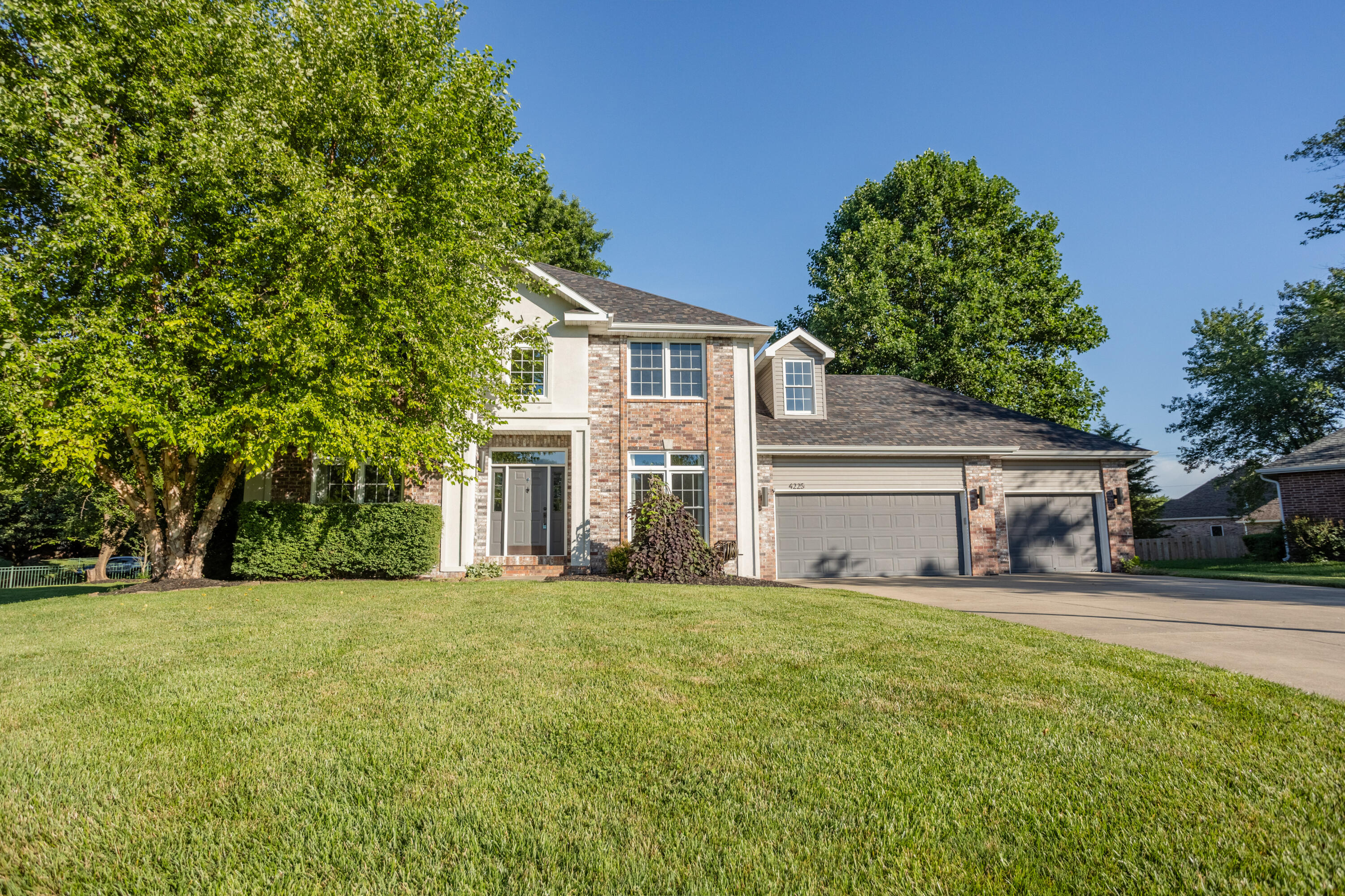 4225 East Crosswinds Place Springfield, MO 65809 - Photo 1 of 1 4225ECrosswinds-2