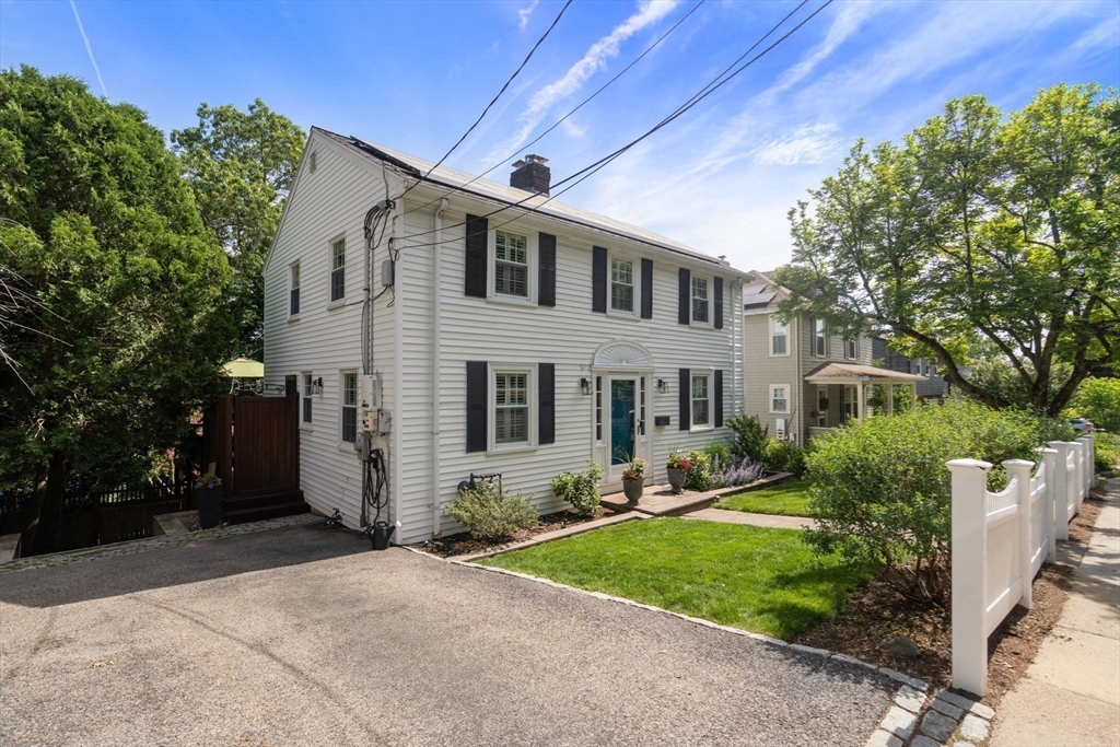 109 Whitcomb Avenue Boston, MA 02130 - Photo 27 of 39