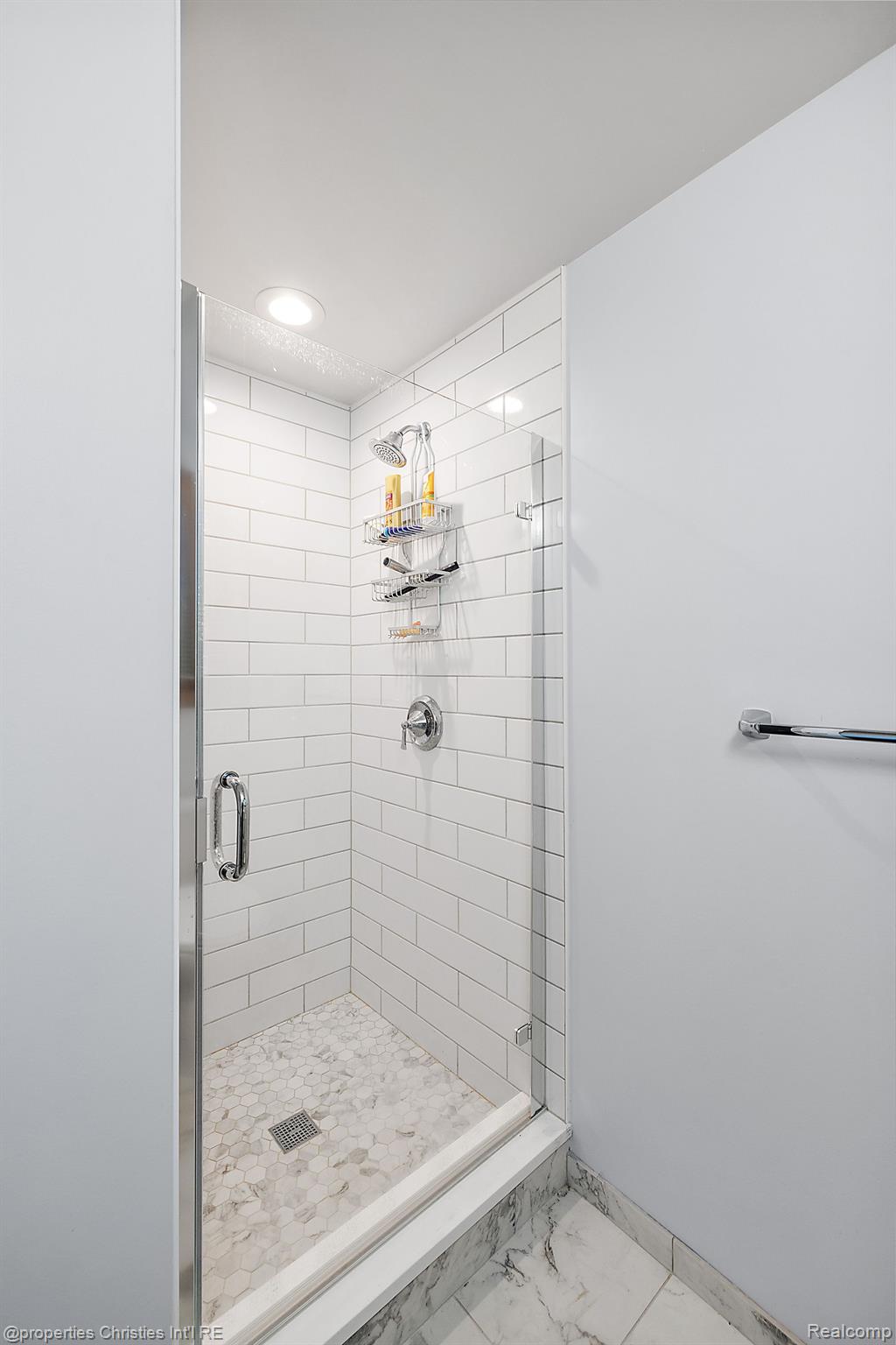 3935 Pitt Road Waterford, MI 48328 - Photo 24 of 59 Gallery Image 24