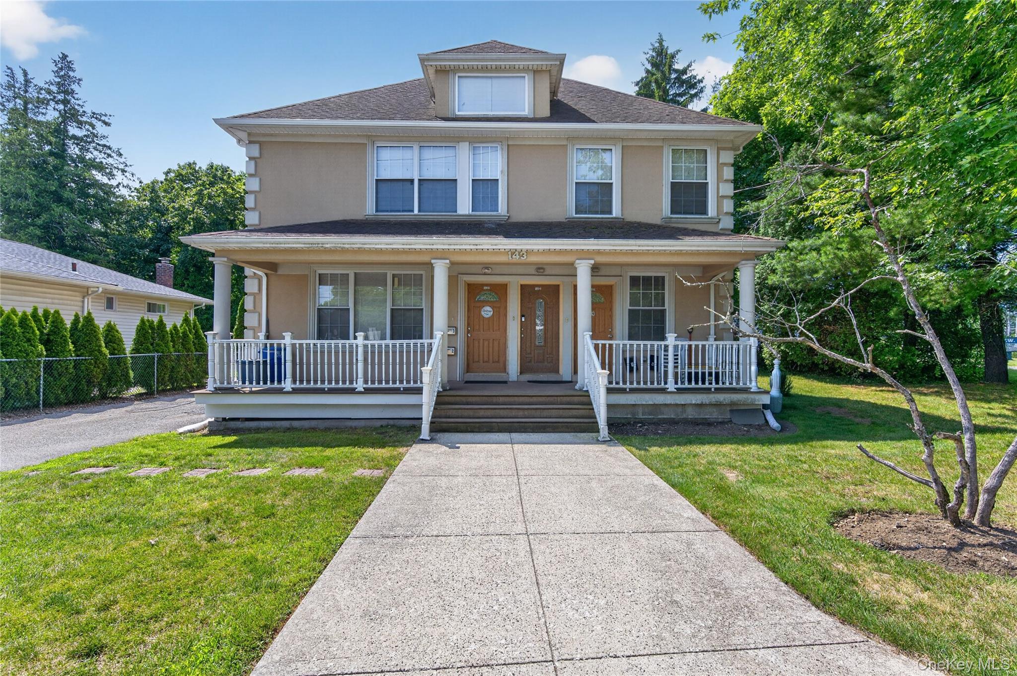 143 Searingtown Road Albertson, NY 11507 - Photo 1 of 26 Gallery Image 1