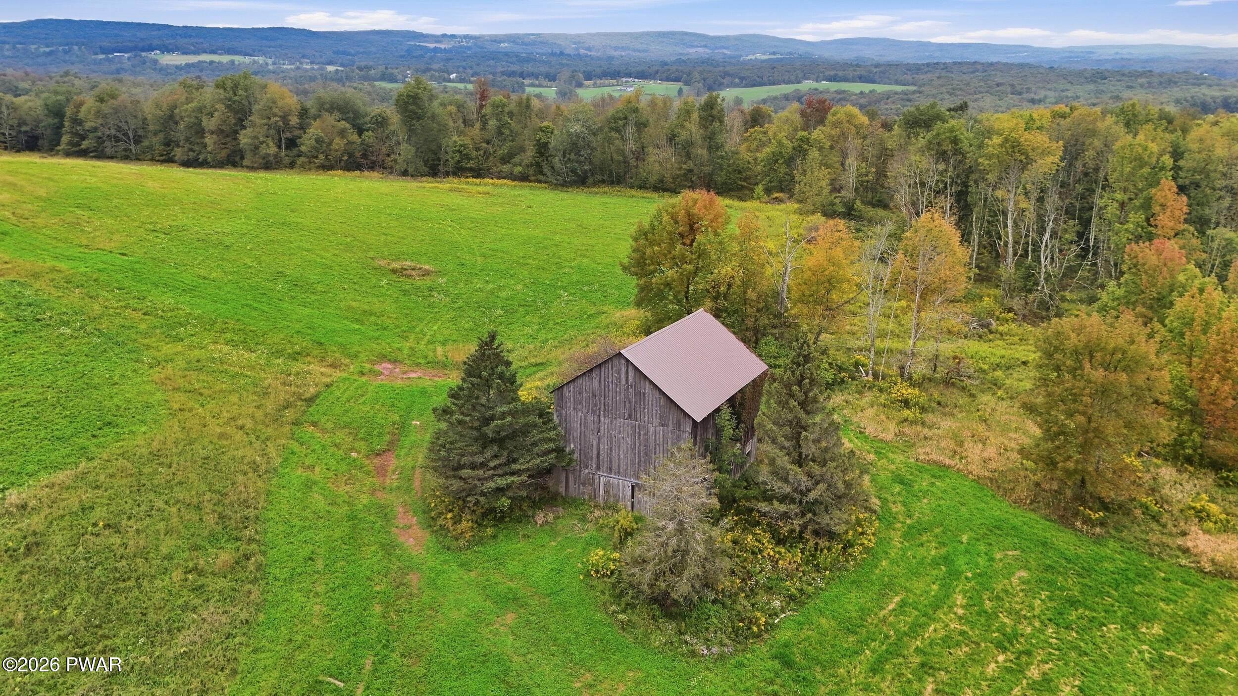 537 Daw Road Lakewood, PA 18439 - Photo 26 of 37 Gallery Image 26