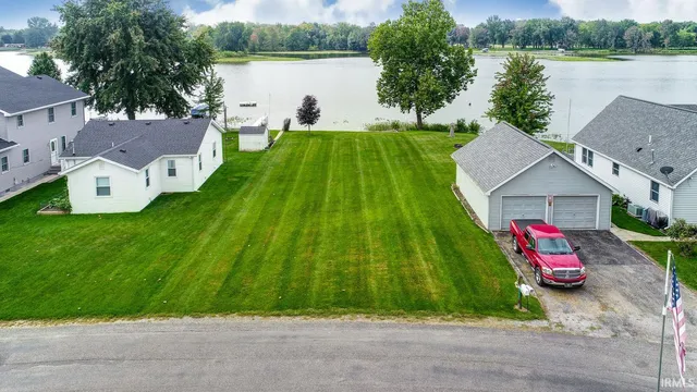 $299,900 | Lot 36 Lane 180 Turkey Lake, Hudson, IN 46747