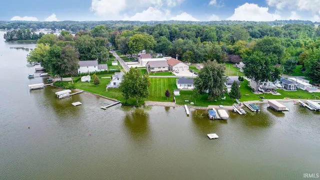 $299,900 | Lot 36 Lane 180 Turkey Lake, Hudson, IN 46747