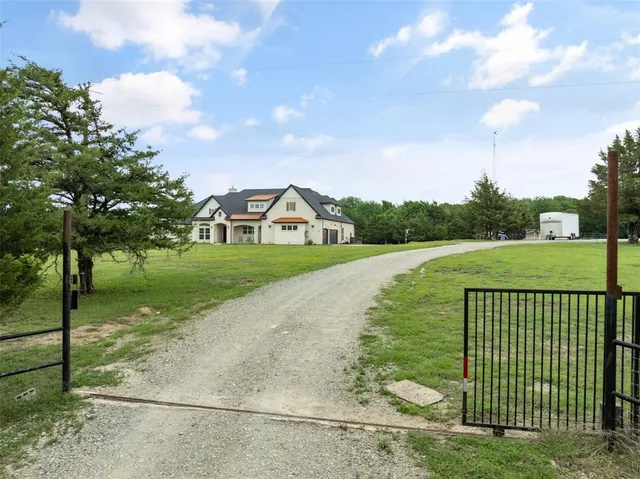 $1,250,000 | 1475 County Road 4510, Whitewright, TX 75491