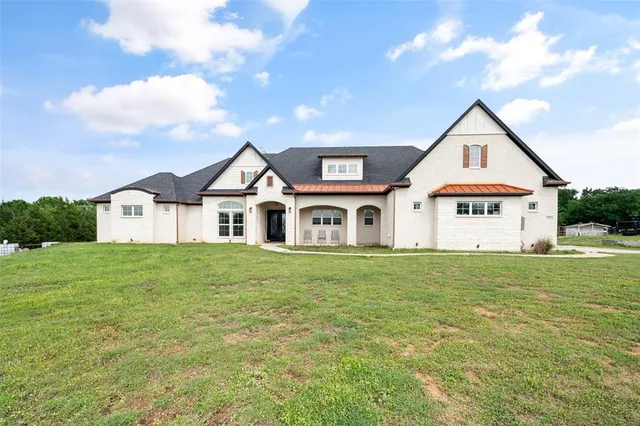 $1,250,000 | 1475 County Road 4510, Whitewright, TX 75491