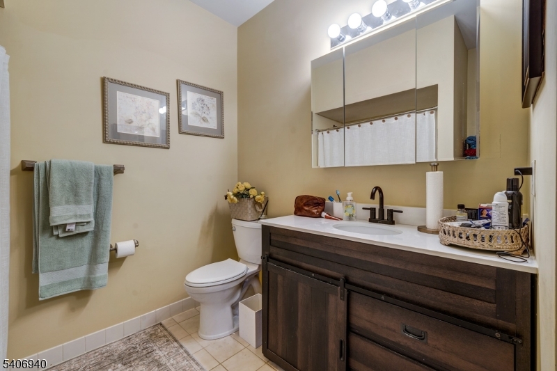 6411 Richmond Road, Unit 411 West Milford, NJ 07480 - Photo 17 of 32