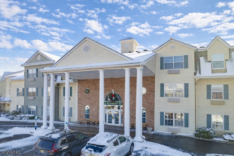 6411 Richmond Road, Unit 411 West Milford, NJ 07480 - Photo 31 of 32