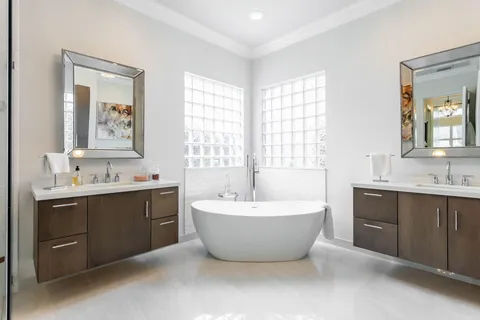 $1,499,990 | 9319 Eden Roc Court, Delray Beach, FL 33446