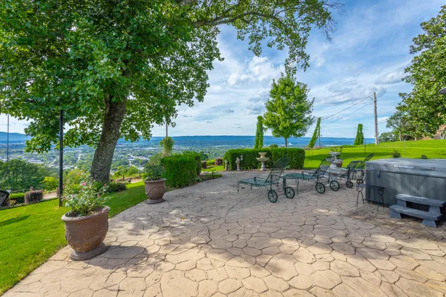 $1,495,000 | 46 North Crest Road, Chattanooga, TN 37404