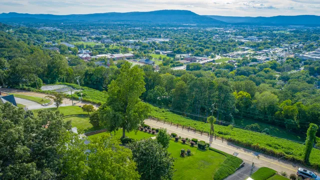 $1,495,000 | 46 North Crest Road, Chattanooga, TN 37404
