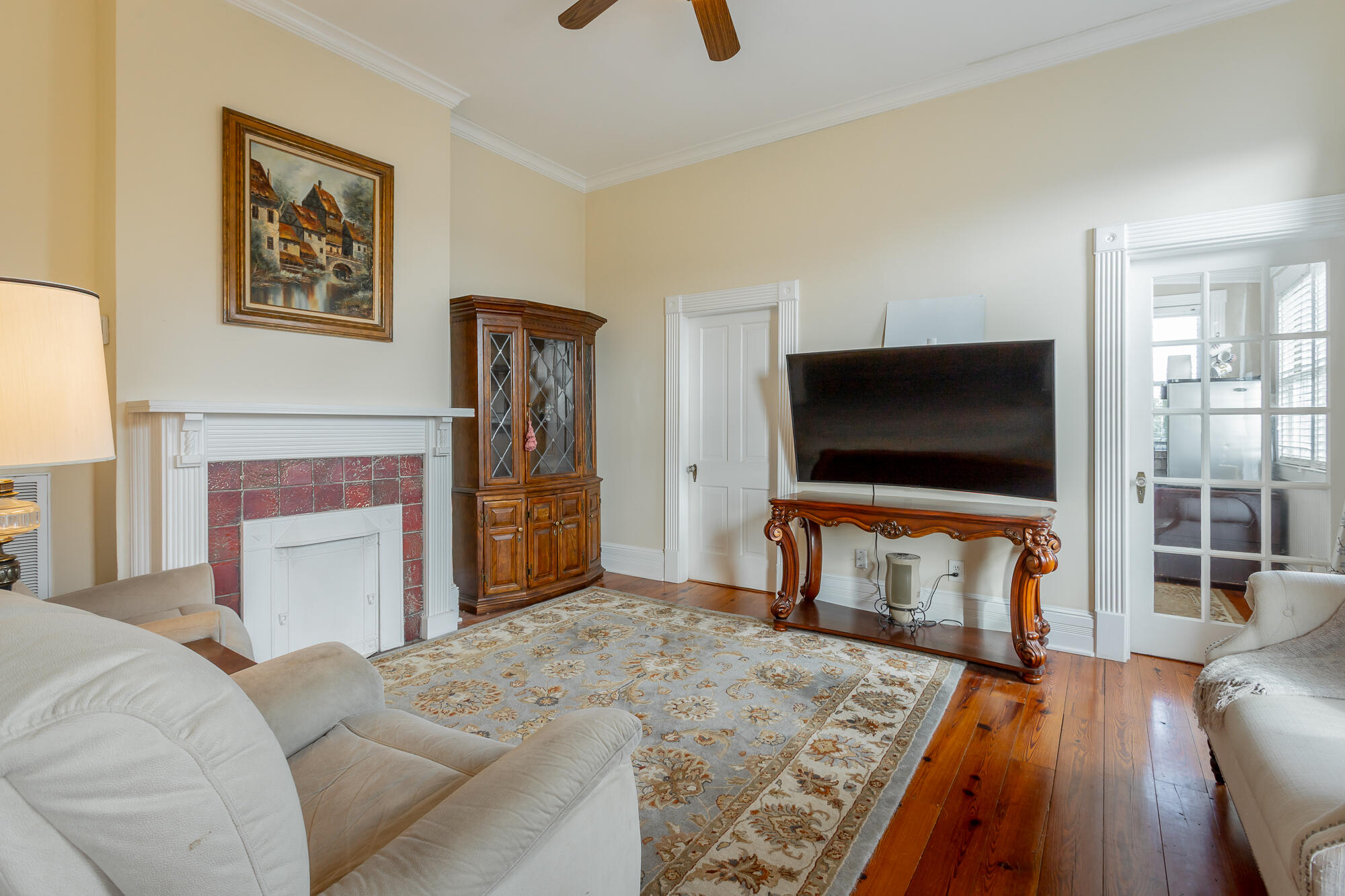 46 North Crest Road Chattanooga, TN 37404 - Photo 18 of 207 Living Room