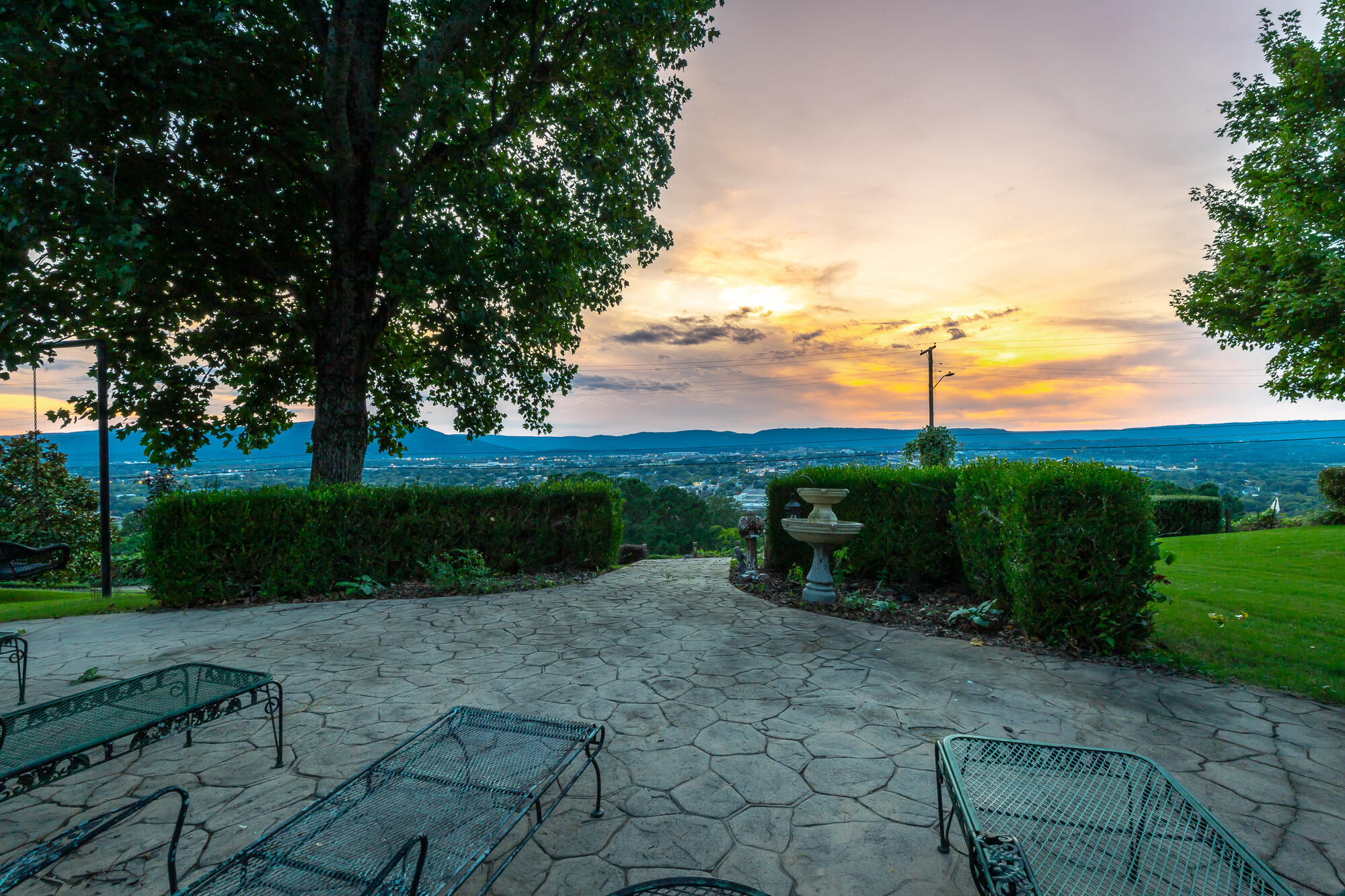 46 North Crest Road Chattanooga, TN 37404 - Photo 188 of 207 46 N Crest Road HD TWILIGHT-3