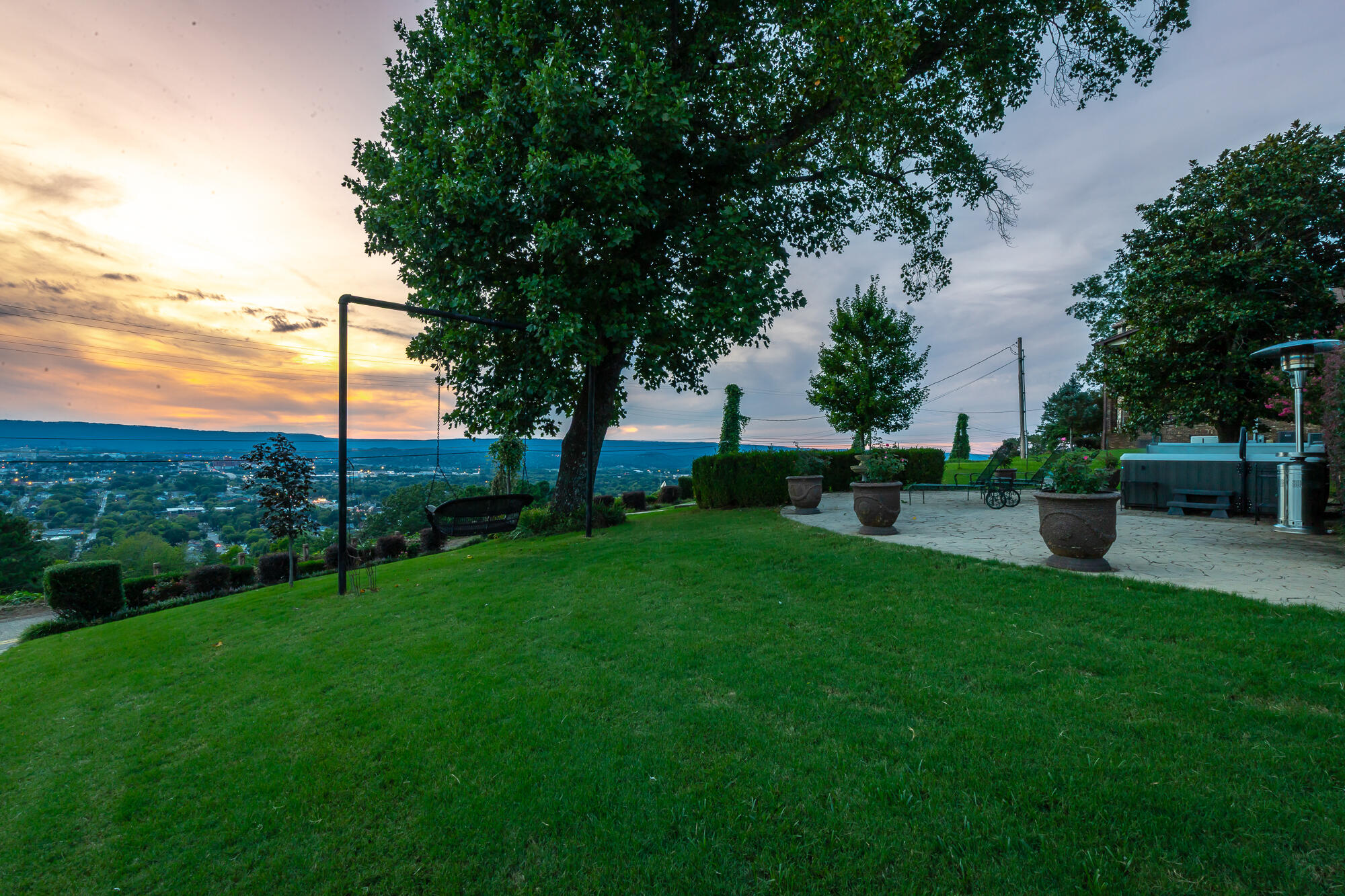 46 North Crest Road Chattanooga, TN 37404 - Photo 189 of 207 46 N Crest Road HD TWILIGHT-5