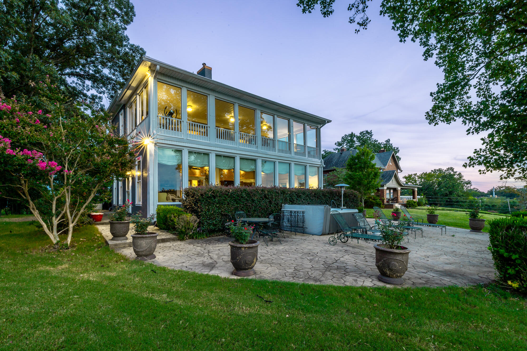 46 North Crest Road Chattanooga, TN 37404 - Photo 192 of 207 46 N Crest Road HD TWILIGHT-8