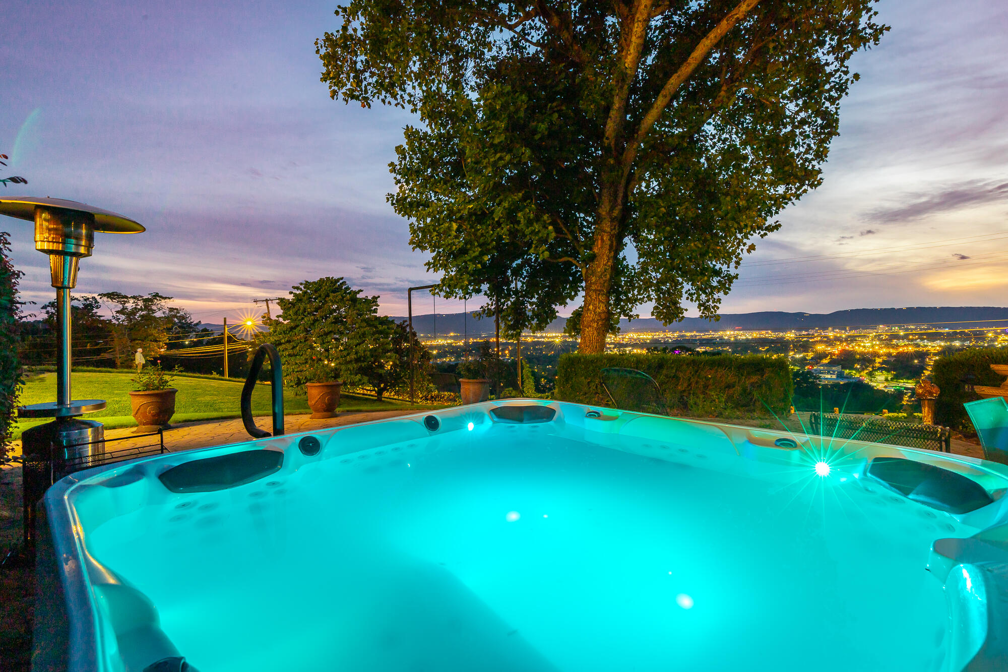 46 North Crest Road Chattanooga, TN 37404 - Photo 201 of 207 46 N Crest Road HD TWILIGHT-32