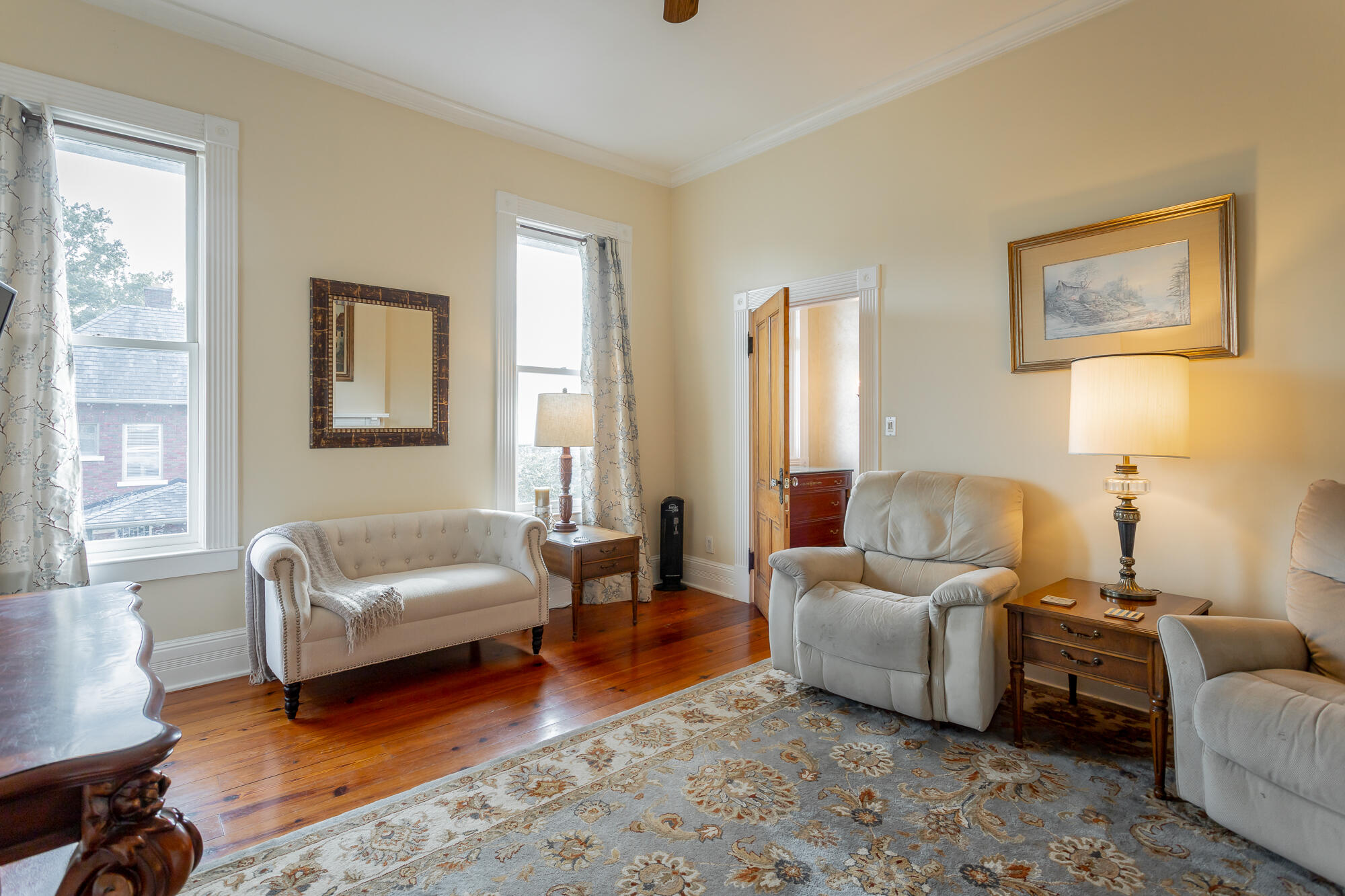 46 North Crest Road Chattanooga, TN 37404 - Photo 27 of 207 Living Room