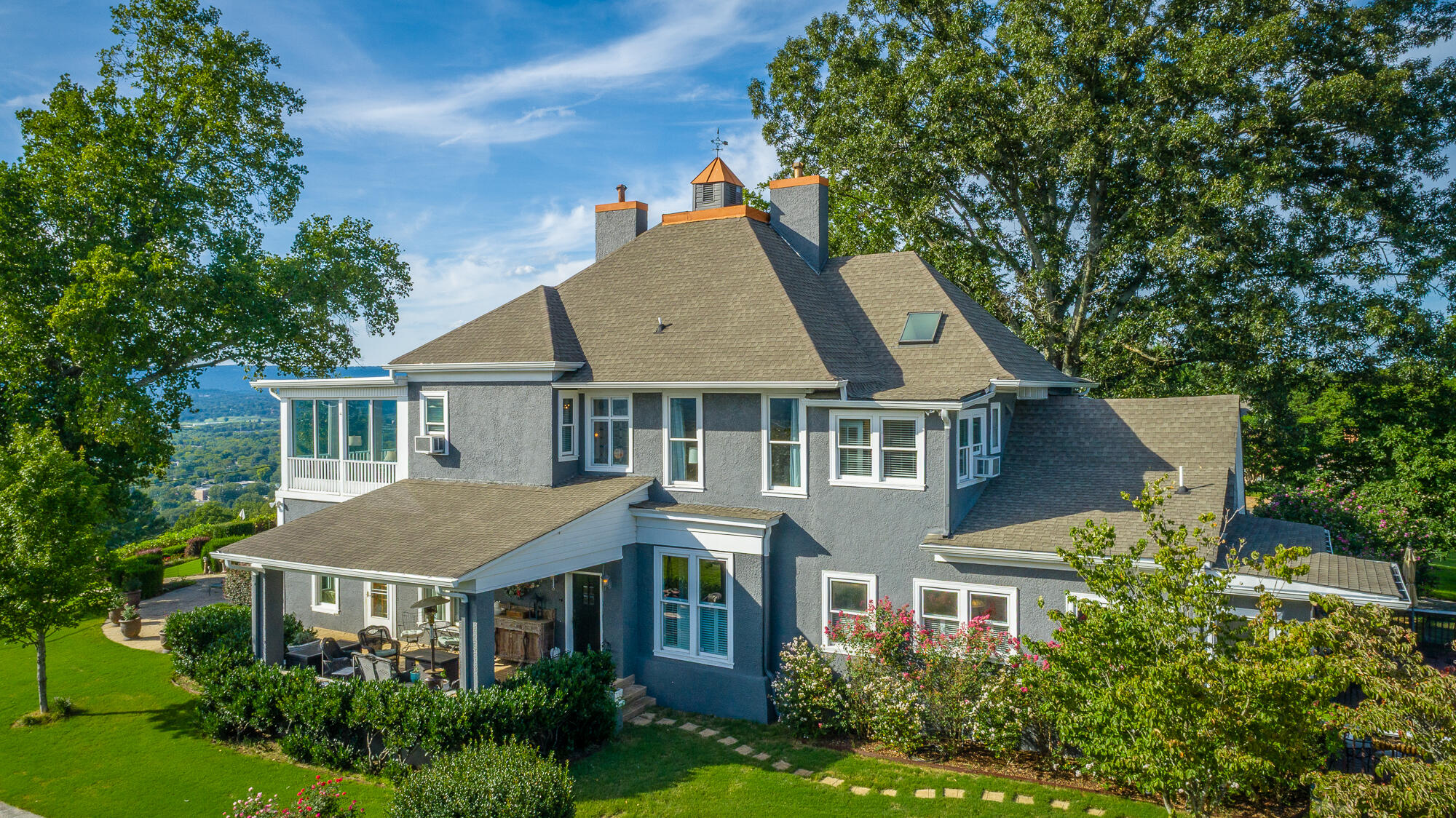 46 North Crest Road Chattanooga, TN 37404 - Photo 3 of 207 Front of the House