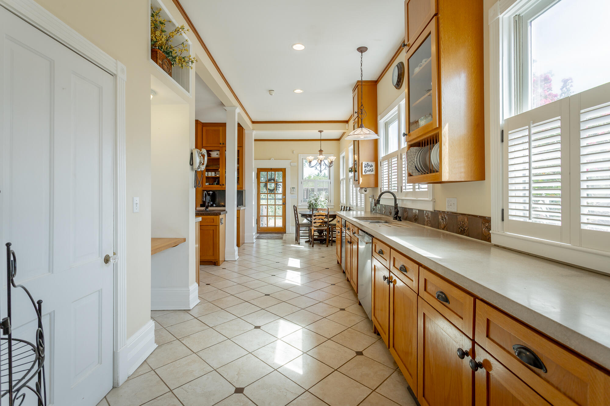 46 North Crest Road Chattanooga, TN 37404 - Photo 34 of 207 Kitchen