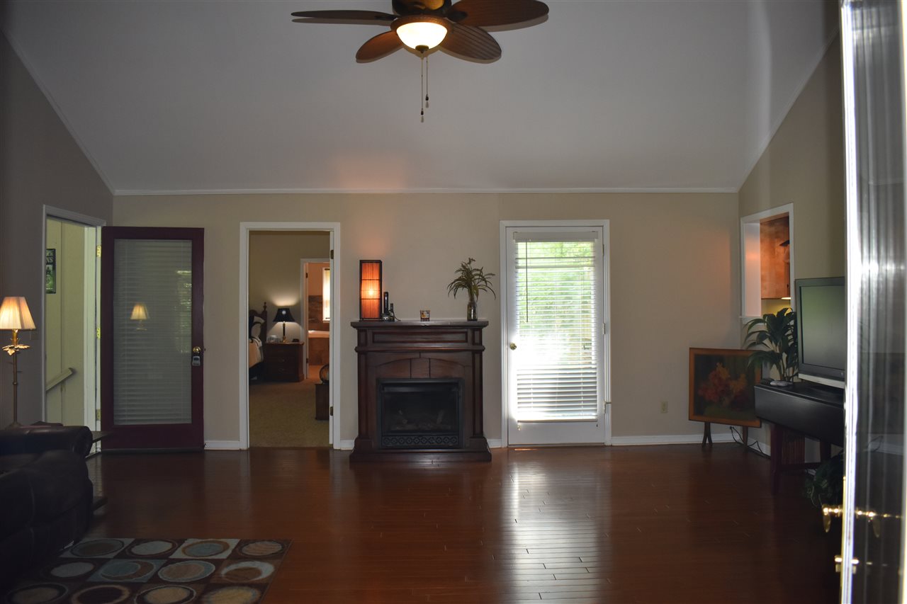 742 Brooks Road Selmer, TN 38375 - Photo 3 of 25 Gallery Image 3