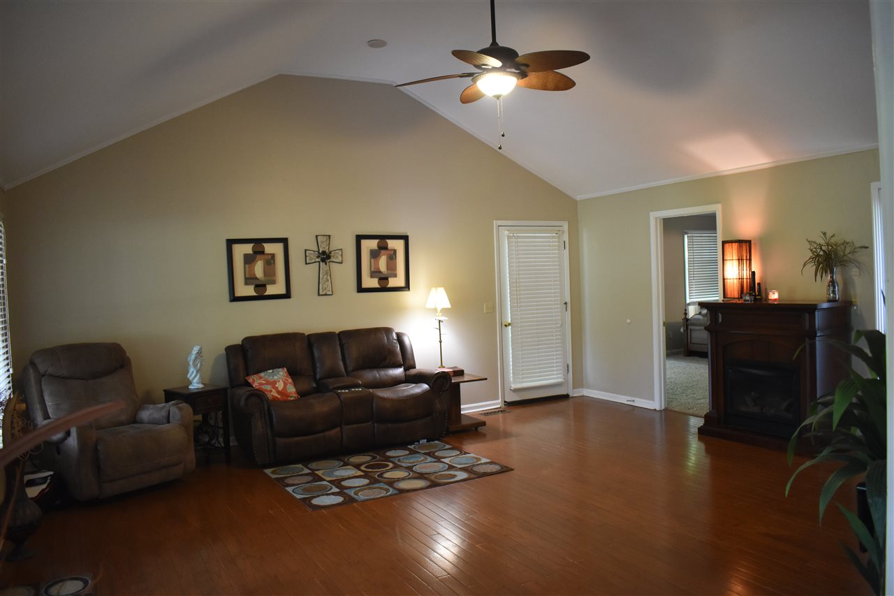 742 Brooks Road Selmer, TN 38375 - Photo 4 of 25 Gallery Image 4