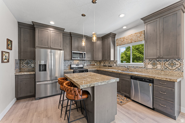 4693 Silver Ridge Road Eagle Mountain, UT 84005 - Photo 4 of 43