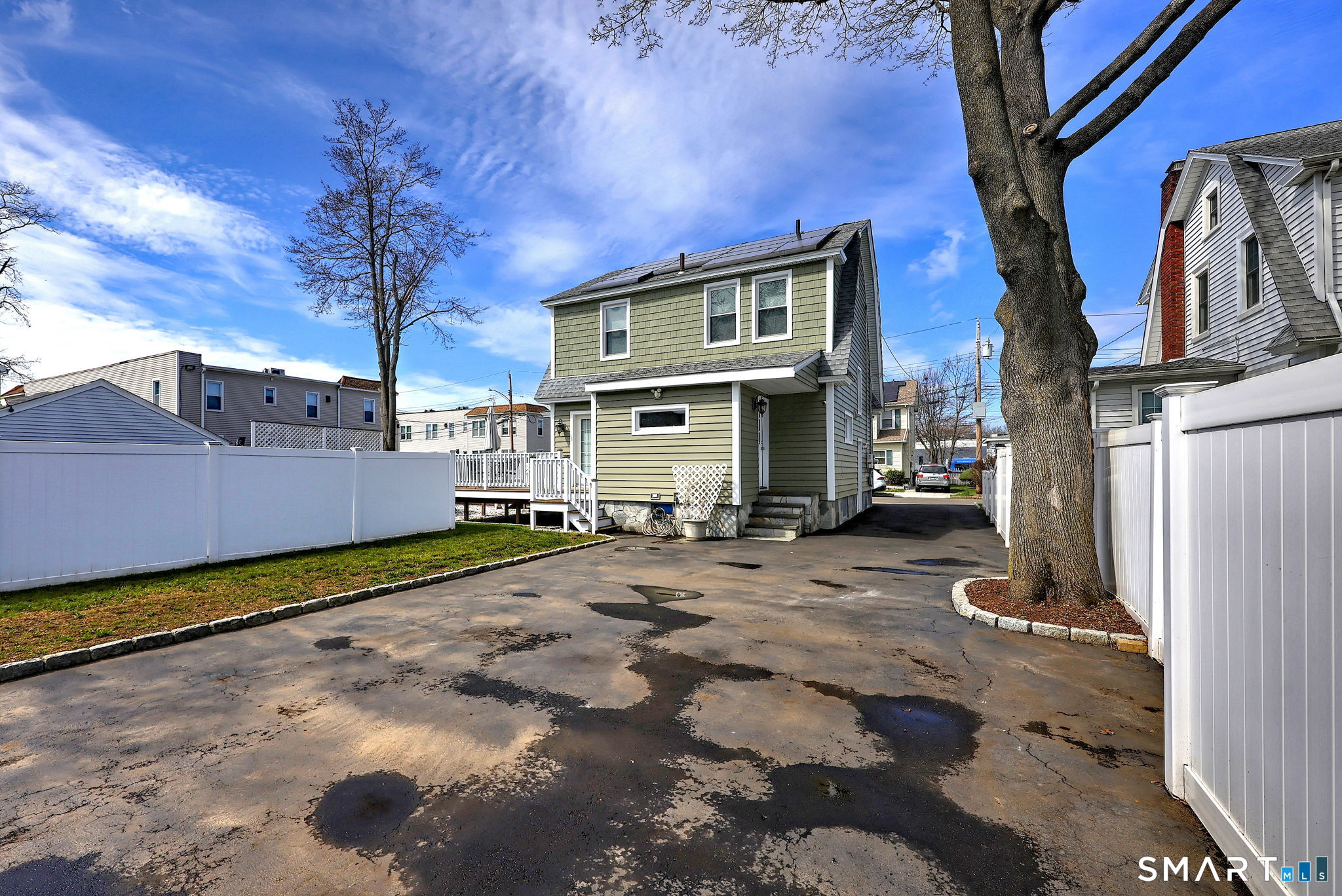 40 Yale Street Stratford, CT 06615 - Photo 28 of 31 a view of a house with a street