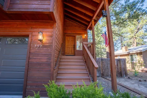 $1,088,000 | 757 San Francisco Avenue, South Lake Tahoe, CA 96150