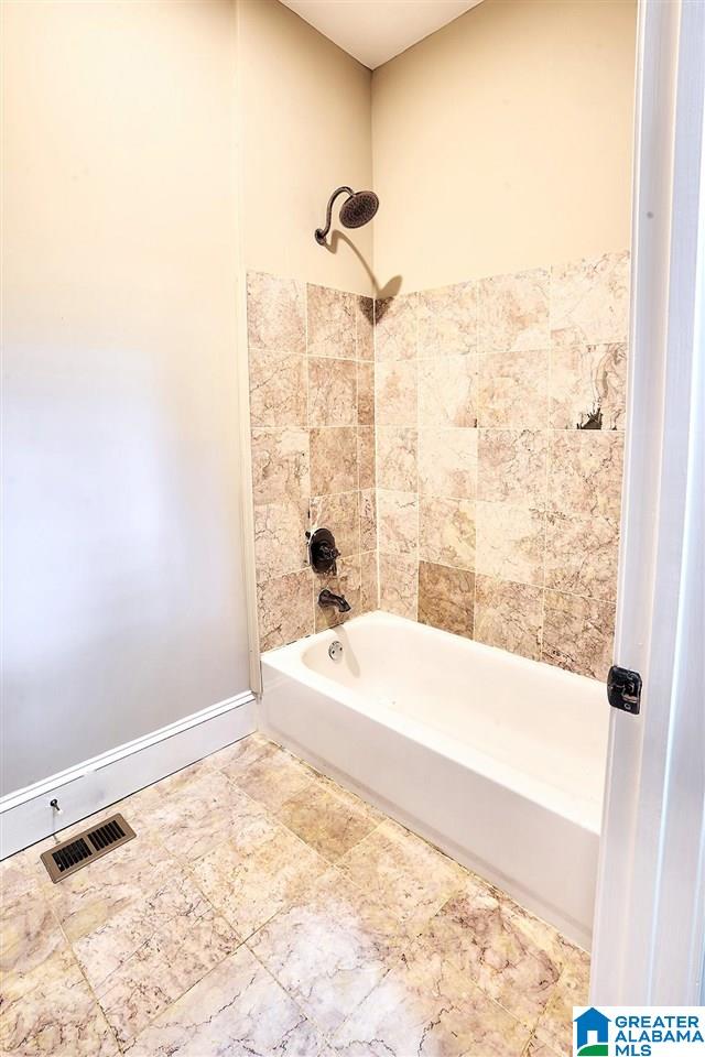605 10th Street North Clanton, AL 35045 - Photo 17 of 29