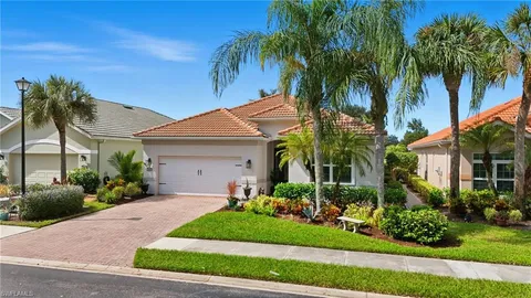 $859,900 | 3535 Grand Cypress Drive, Naples, FL 34119