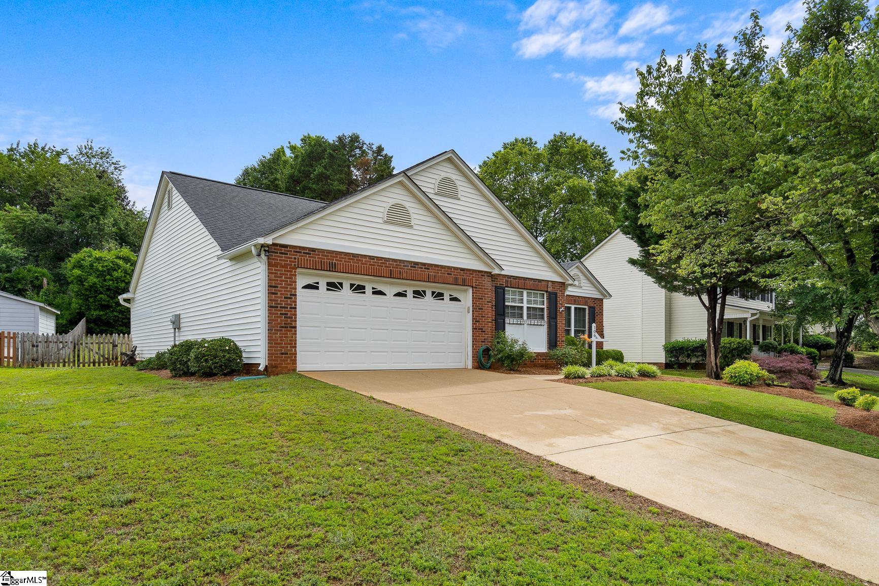 106 Riverside Chase Circle Greer, SC 29650 - Photo 3 of 28